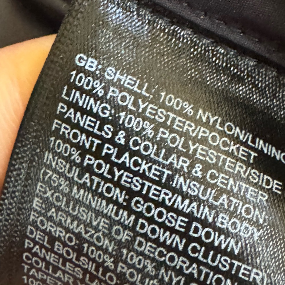 The North Face Women's Charcoal Puffer Vest - Picture 8 of 9